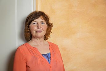 Petra Gerken, Inhaberin der Massage- und Naturheilpraxis Petra Gerken in Lüneburg